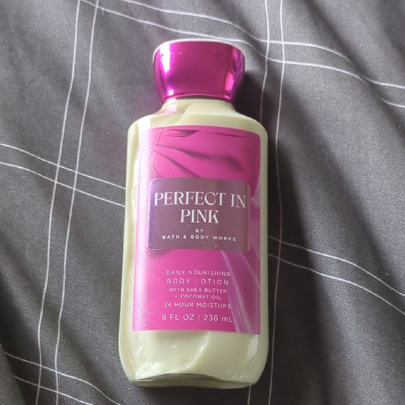 Bath & Body Works Pink and Cream Moisturizer - Picture 1 of 1